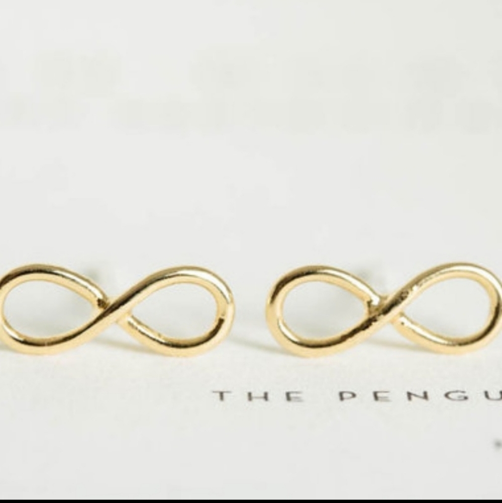 🍋 3 for $15!  Infinity gold studs
